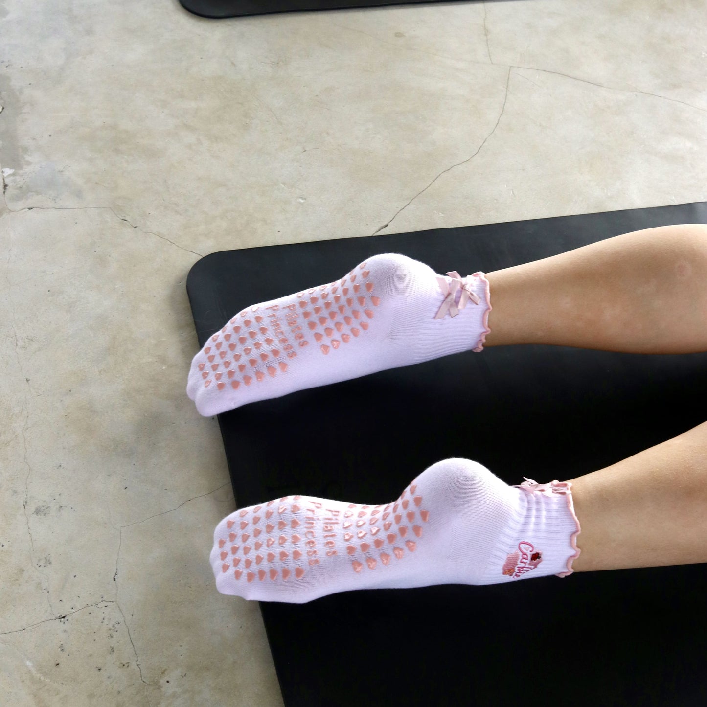 Carbie Pilates Grip Socks