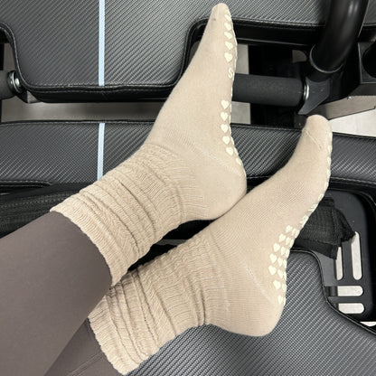 Mocha Slouchy Scrunchy Grip Socks