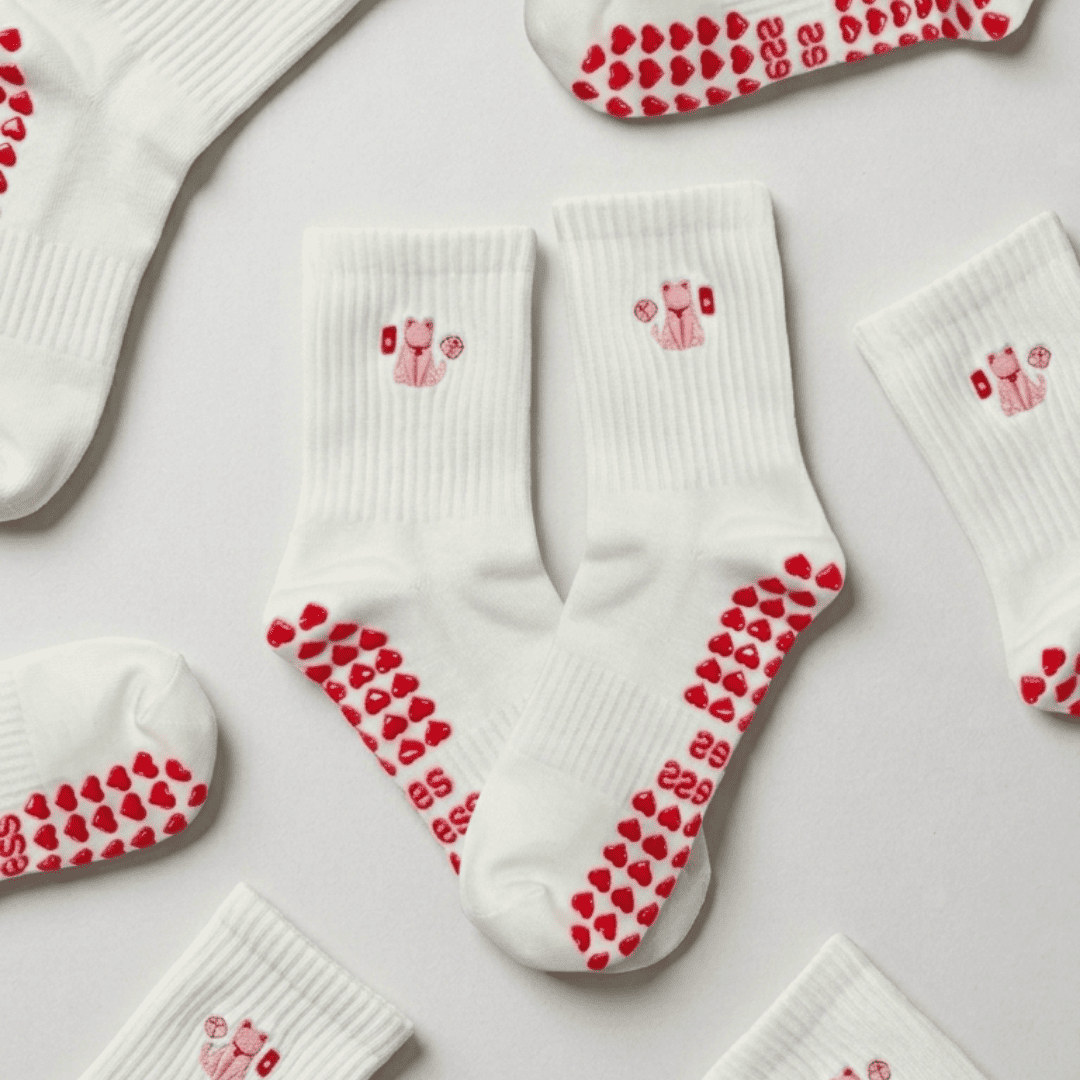 Fortune Kitty Pilates Grip Socks