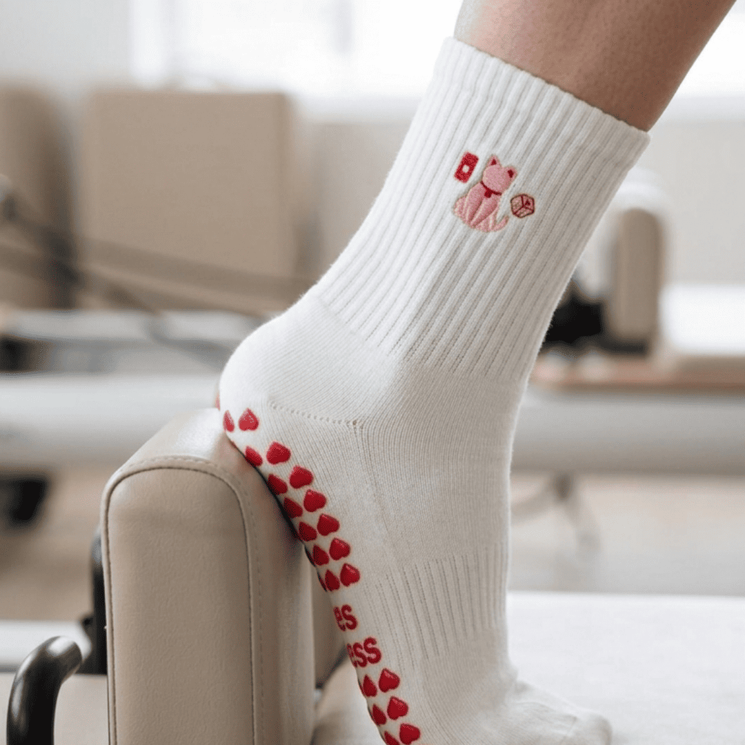 Fortune Kitty Pilates Grip Socks